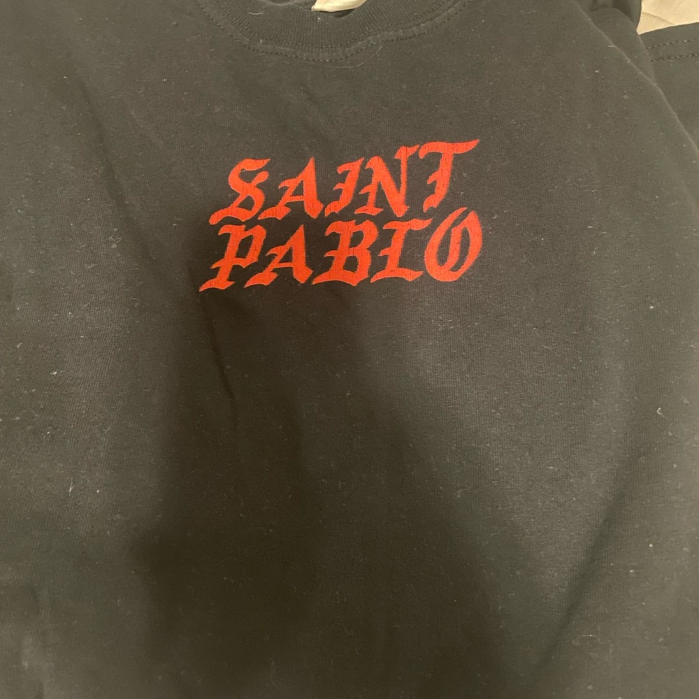 Saint Pablo Kanye west tour shirt - medium